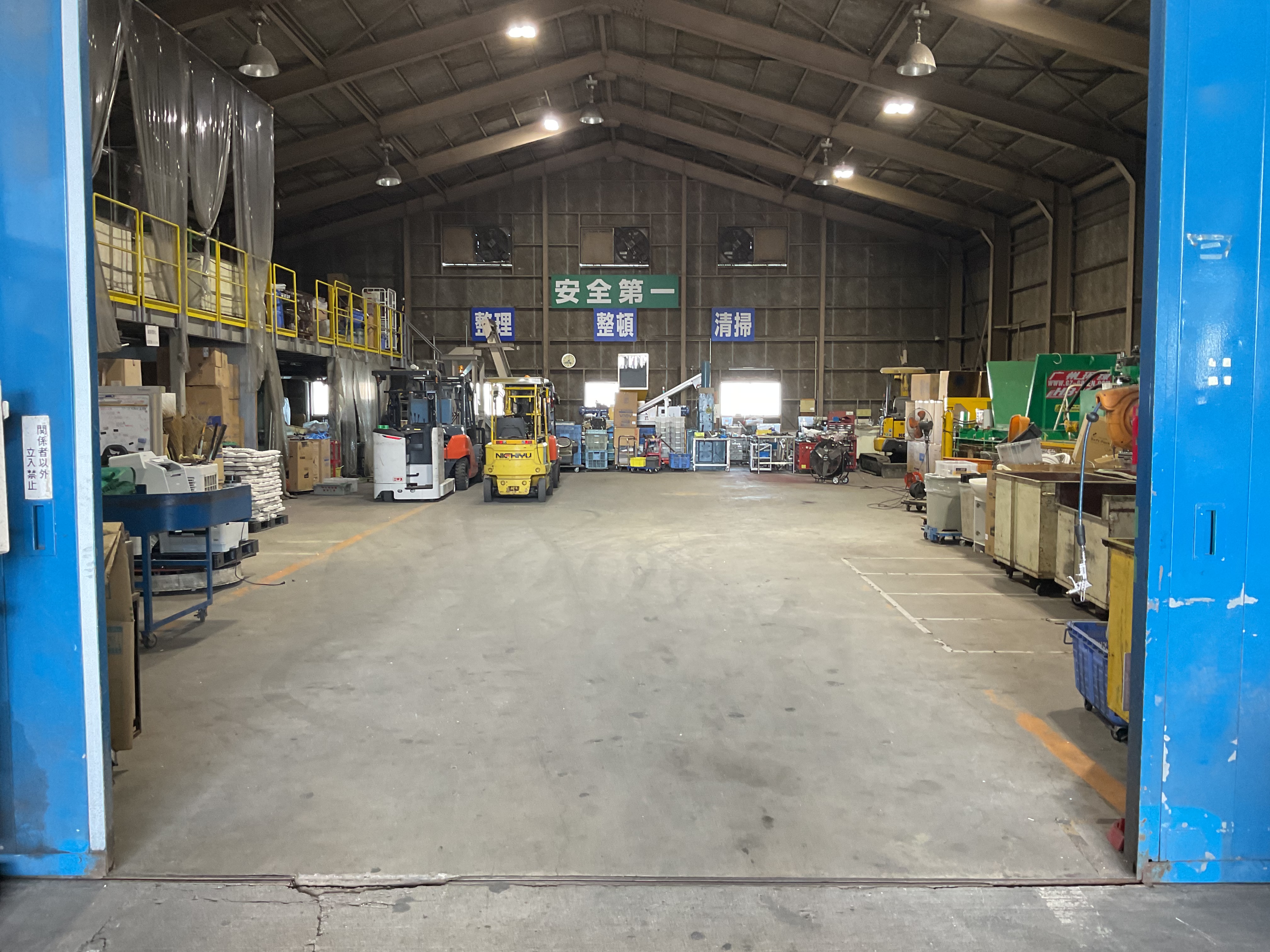 工場作業の様子3